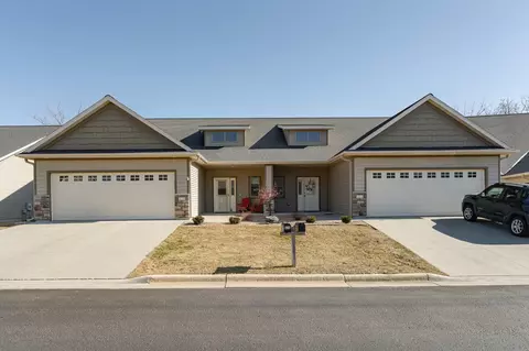 476 22nd Ave SW, Rochester, MN 55902