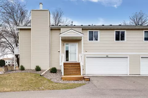 5534 Pompano Dr, Minnetonka, MN 55343