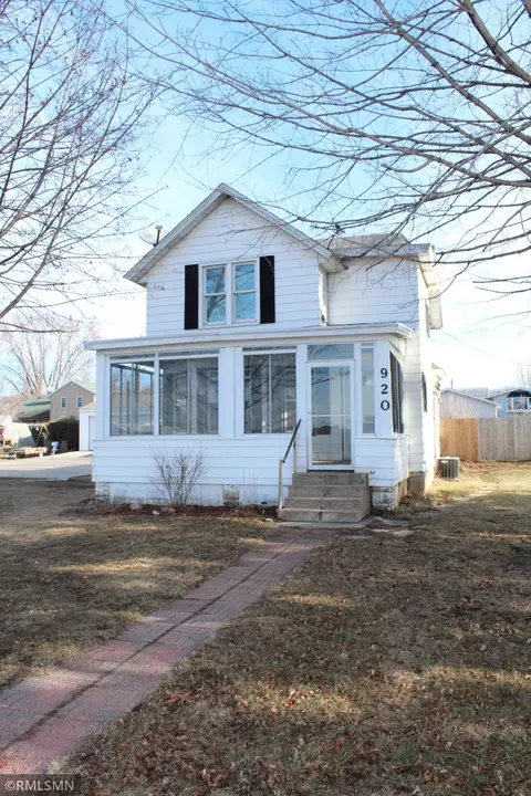 920 Main St S, Chatfield, MN 55923