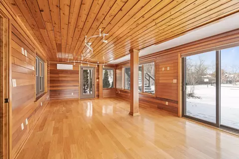 2114 Fairmeadows Rd, Stillwater, MN 55082