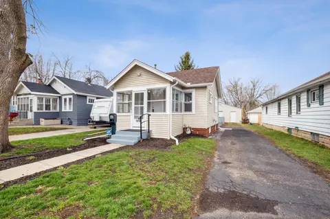 1879 Reaney Ave E, Saint Paul, MN 55119