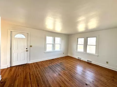 514 N Pine St, Caledonia, MN 55921 photo 2