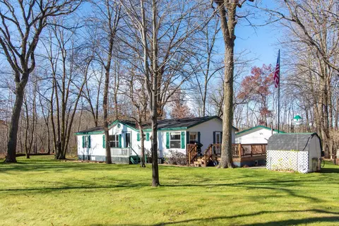 Exterior - 9646 Crescent Bay Rd, Brainerd, MN 56401 photo 6 of 12