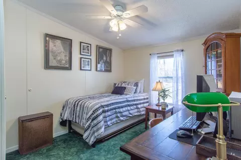 Bedroom - 9646 Crescent Bay Rd, Brainerd, MN 56401 photo 3 of 10