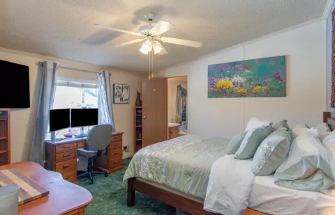 Bedroom - 9646 Crescent Bay Rd, Brainerd, MN 56401 photo 8 of 10