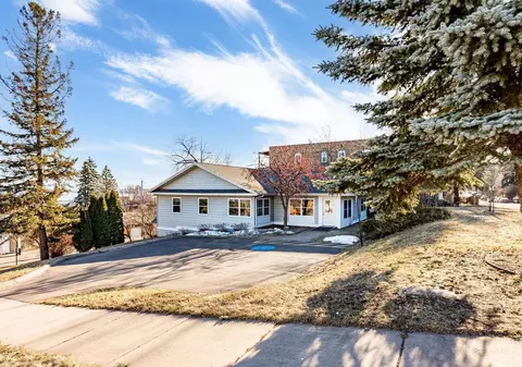 4 W 5th St, Duluth, MN 55806