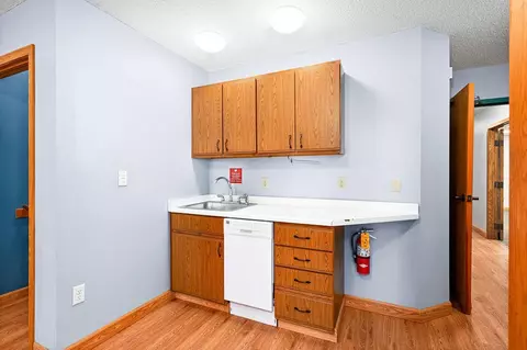 Kitchen - 4 W 5th St, Duluth, MN 55806 photo 1 of 5