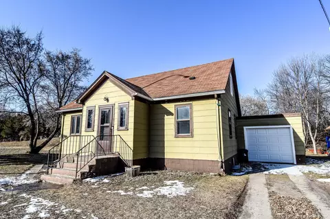 308 Main Ave N, Red Lake Falls, MN 56750