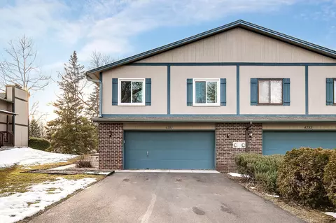 4281 Thornhill Ln, Vadnais Heights, MN 55127