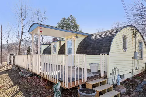 208 E Main St, Waconia, MN 55387
