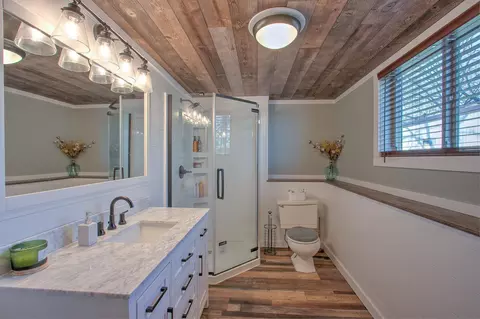Bath - 8613 115th St, Milaca, MN 56353 photo 3 of 3