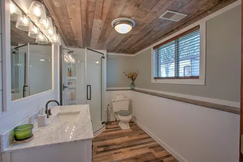 Bath - 8613 115th St, Milaca, MN 56353 photo 2 of 3