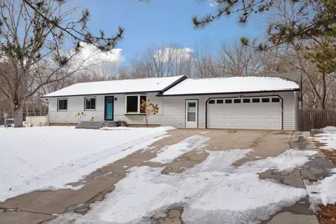 32110 Elk Ln, Stacy, MN 55079