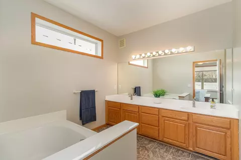 14634 Bloomfield Path, Rosemount, MN 55068 photo 17
