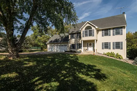 715 Shenandoah Ln NW, Rochester, MN 55901