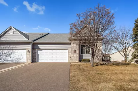 3707 Burgundy Dr #304, Eagan, MN 55122