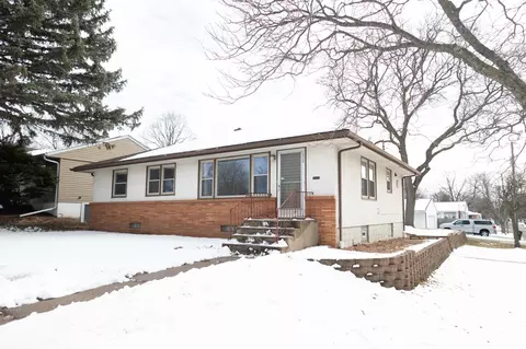 1720 Hyacinth Ave E, Saint Paul, MN 55106