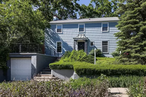 2279 Hoyt Ave W, Falcon Heights, MN 55108