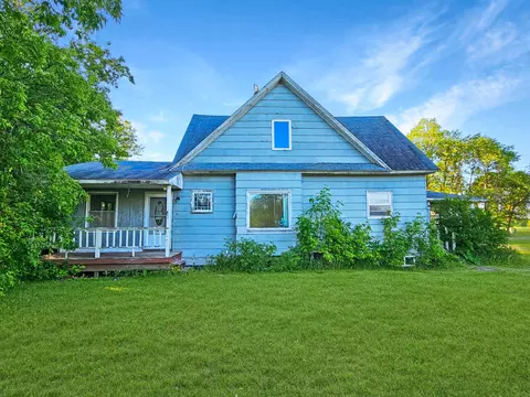 122 Lohn Ave S, Fosston, MN 56542