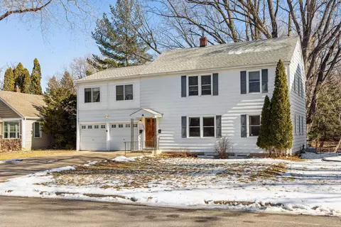 1962 Malvern St, Lauderdale, MN 55113