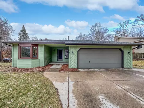 356 Forest Dr, Circle Pines, MN 55014