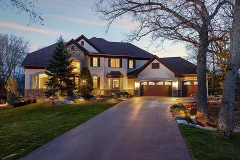 8659 Sherwood Blf, Eden Prairie, MN 55347