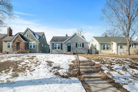 2720 Utica Ave S, Saint Louis Park, MN 55416