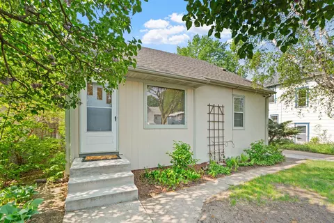 344 23rd Ave NE, Minneapolis, MN 55418