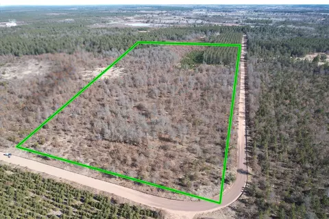 10079 E Sullivan Lake Rd, Minong, WI 54859