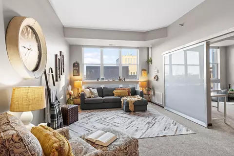 2650 University Ave W #213, Saint Paul, MN 55114