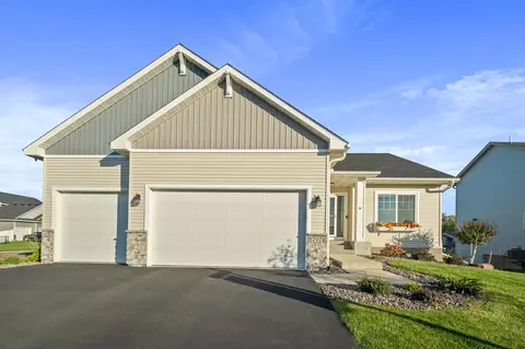 17974 Embers Ave, Lakeville, MN 55044