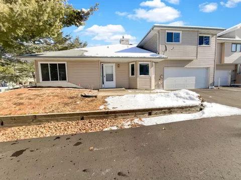 7883 72nd St S, Cottage Grove, MN 55016