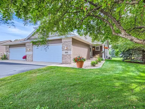 6005 Creekview Ln N, Brooklyn Park, MN 55443