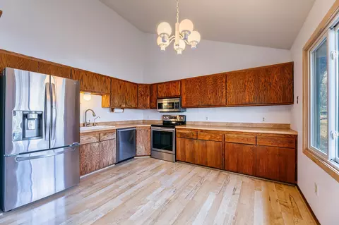 112367 Eitel Cir, Chaska, MN 55318 photo 2