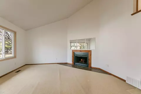 112367 Eitel Cir, Chaska, MN 55318 photo 5