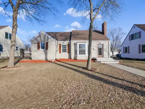 1013 Bryant St, Alexandria, MN 56308