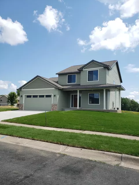 1516 Wildwood Dr, Lake City, MN 55041
