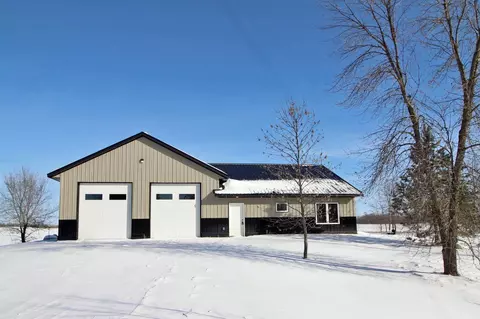 1907 E Lake Geneva Rd NE, Alexandria, MN 56308