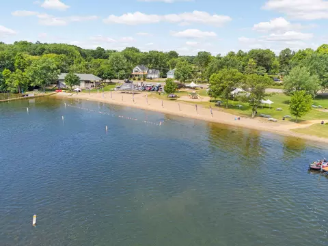 5805 Beachwood Rd, Mound, MN 55364