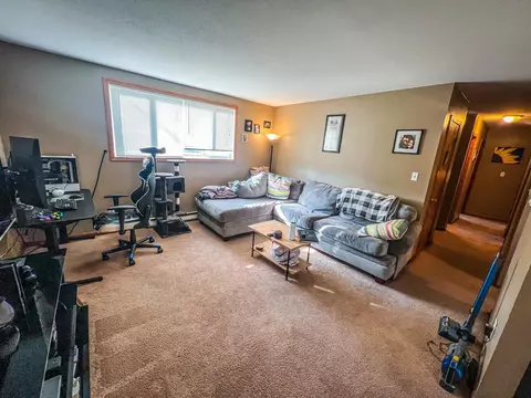 Living - 808 9th Ave N, Saint Cloud, MN 56303 photo 2 of 4