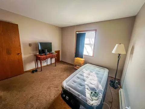 Living - 808 9th Ave N, Saint Cloud, MN 56303 photo 4 of 4