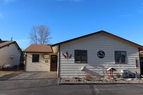 2670 24th St SW #103, Pine River, MN 56474