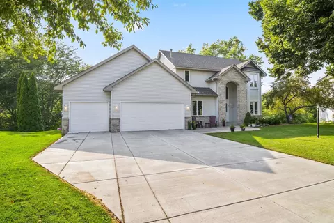 4195 Granite Ct, Eagan, MN 55123