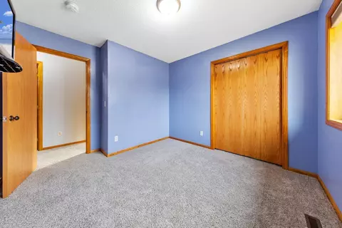 130 Allen Ln, Faribault, MN 55021 photo 17