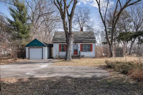 7509 E River Rd, Fridley, MN 55432
