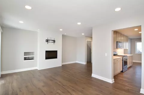 6256 Meadowlark Ln N, Maple Grove, MN 55369