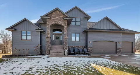 1304 Sierra Ct, Sartell, MN 56377
