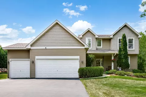 109 Carver Creek Cir, Carver, MN 55315
