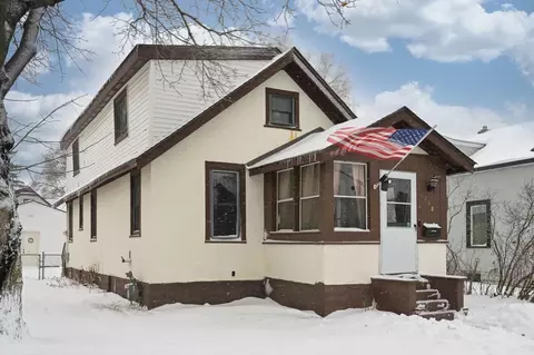 248 Douglas St E, South Saint Paul, MN 55075