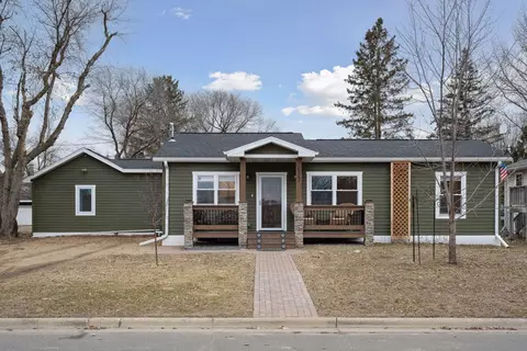 607 4th Ave SW, Little Falls, MN 56345